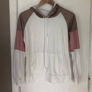 Small NWOT color block pullover